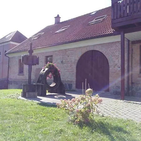 Gospodarstwo agroturystyczne Gosciniec Pod Wegorzem *